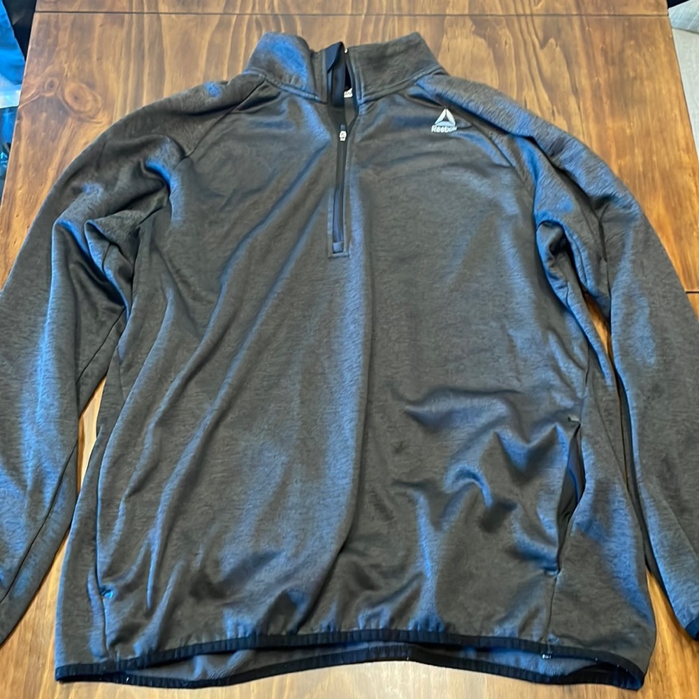 Men’s Reebok XL Sweatshirt